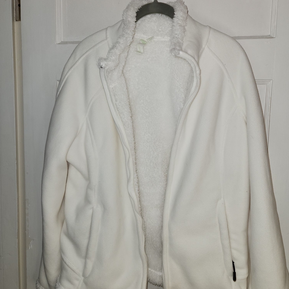 GreenTea Women's White Teddy Jacket